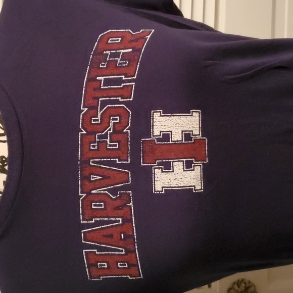 Women's Short Sleeve International Harvester Tee - Picture 2 of 4